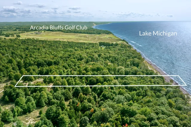 $1,500,000 | 15382 Maxey Road, Arcadia, MI 49613