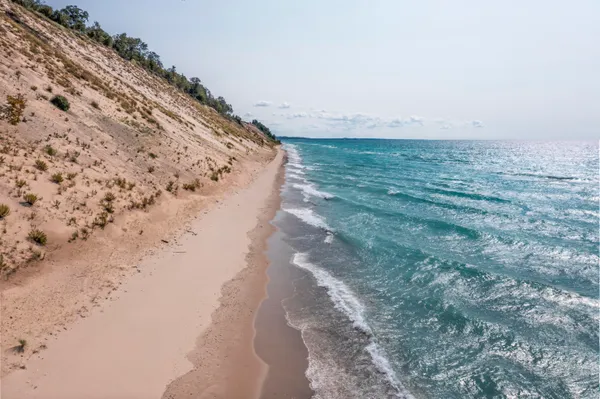 $1,450,000 | 15382 Maxey Road, Arcadia, MI 49613