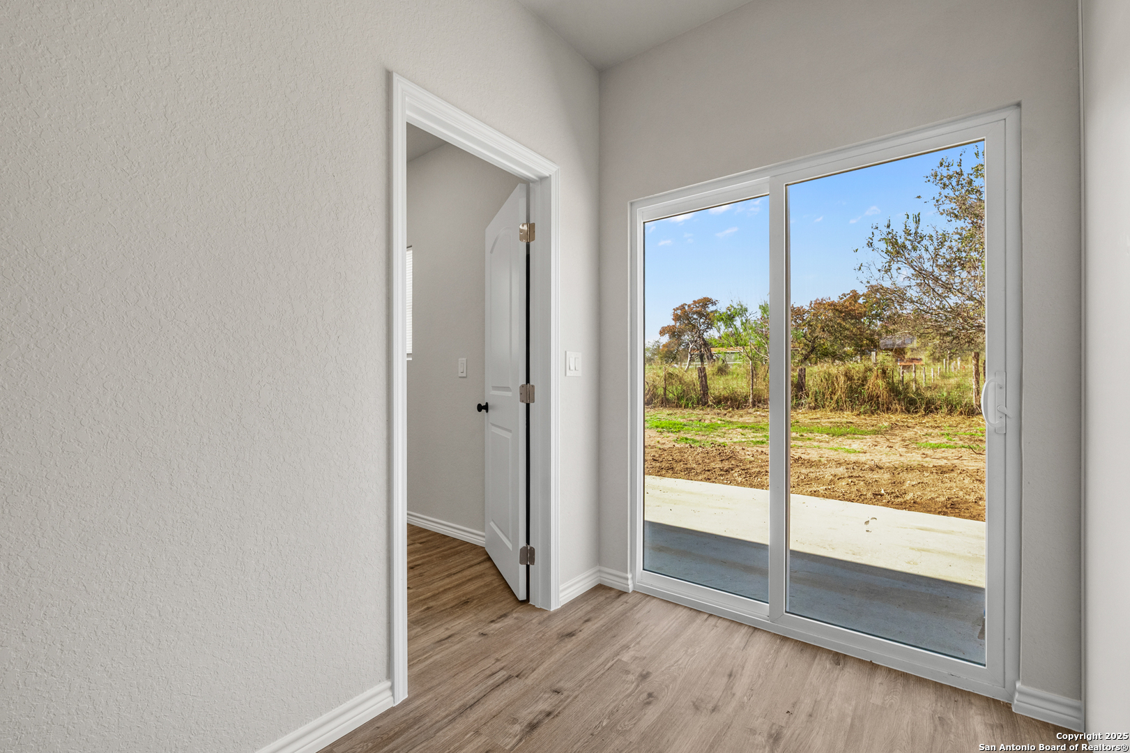 732 County Road 6846 Lytle, TX 78052 - Photo 24 of 38