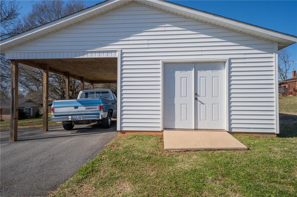 1203 Robinwood Road Newton, NC 28658 - Photo 21 of 24 Gallery Image 21