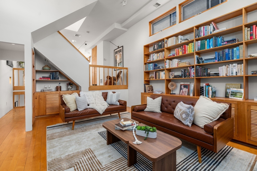 34 Tierney Street Cambridge, MA 02138 - Photo 3 of 33