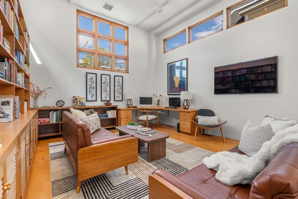 34 Tierney Street Cambridge, MA 02138 - Photo 4 of 33