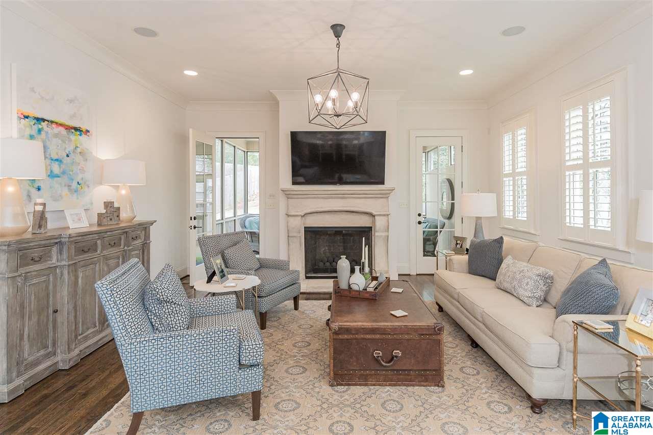 904 Shades Road Birmingham, AL 35209 - Photo 18 of 38