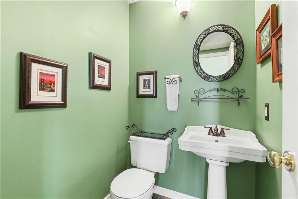 4404 Southwest Hickory Lane Blue Springs, MO 64015 - Photo 25 of 46