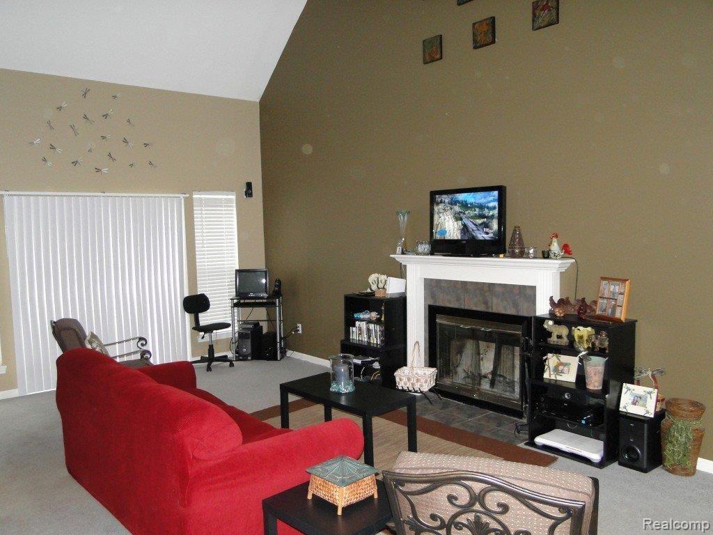 4294 Center Road Linden, MI 48451 - Photo 3 of 19 Living Room-G1024x768