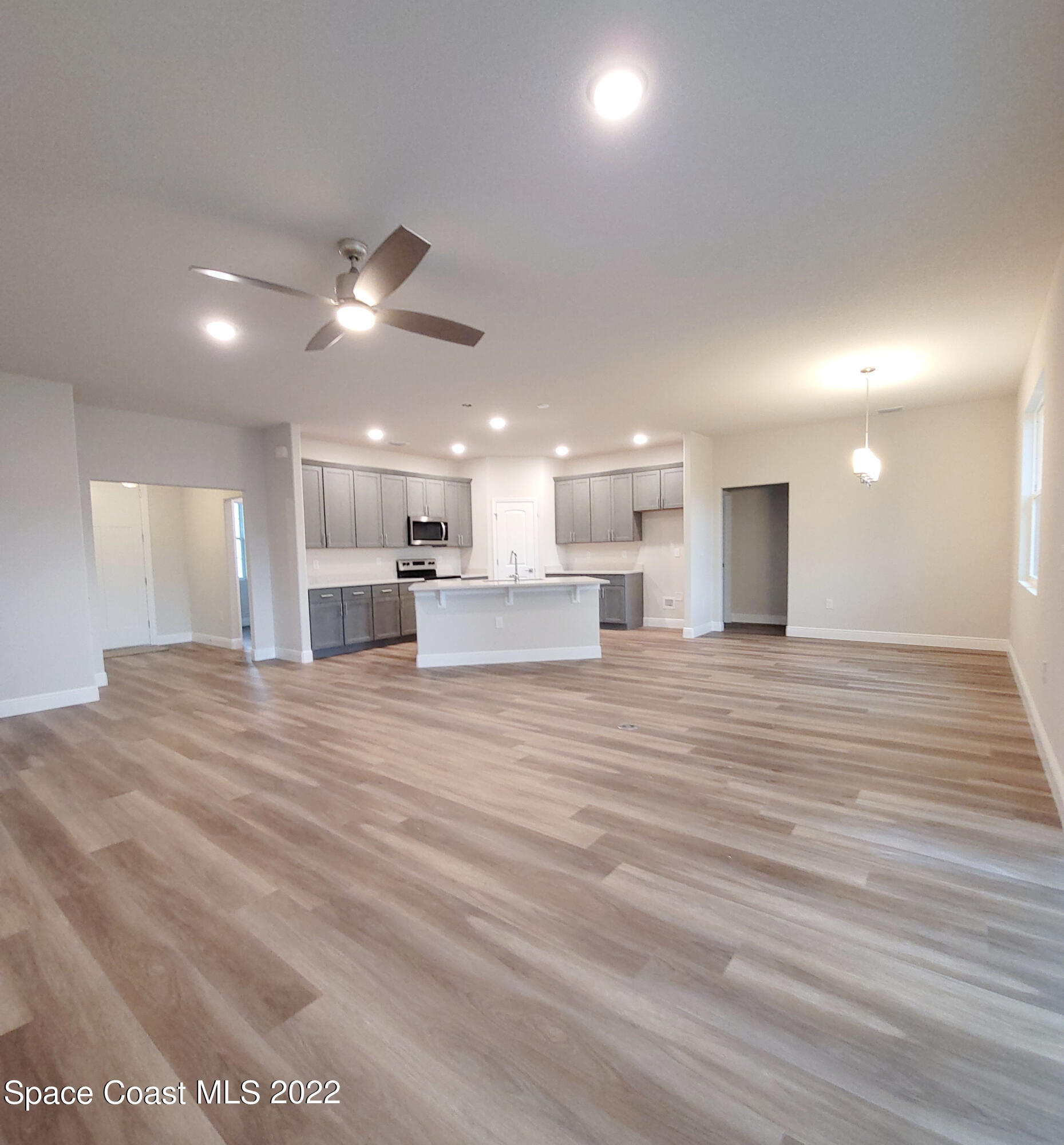 736 Doverbrook Road Northwest Palm Bay, FL 32907 - Photo 3 of 17 Great Room