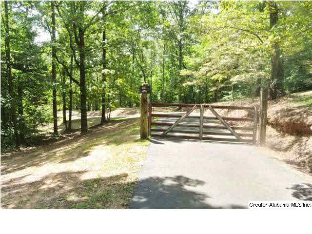 1435 Woodland Ridge Road Odenville, AL 35120 - Photo 2 of 32
