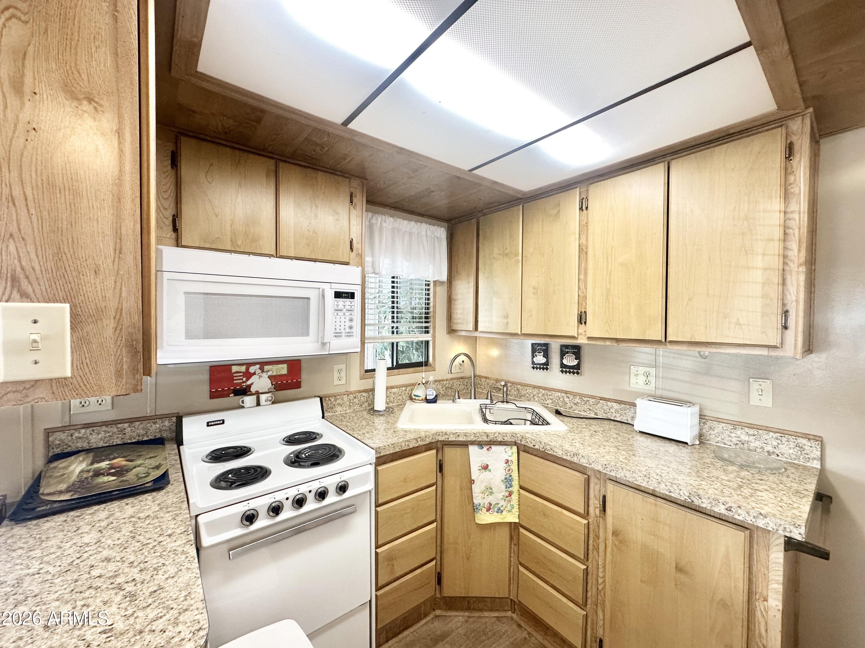 1015 South Prospectors Road Apache Junction, AZ 85119 - Photo 25 of 62 TONS OF CABINETRY