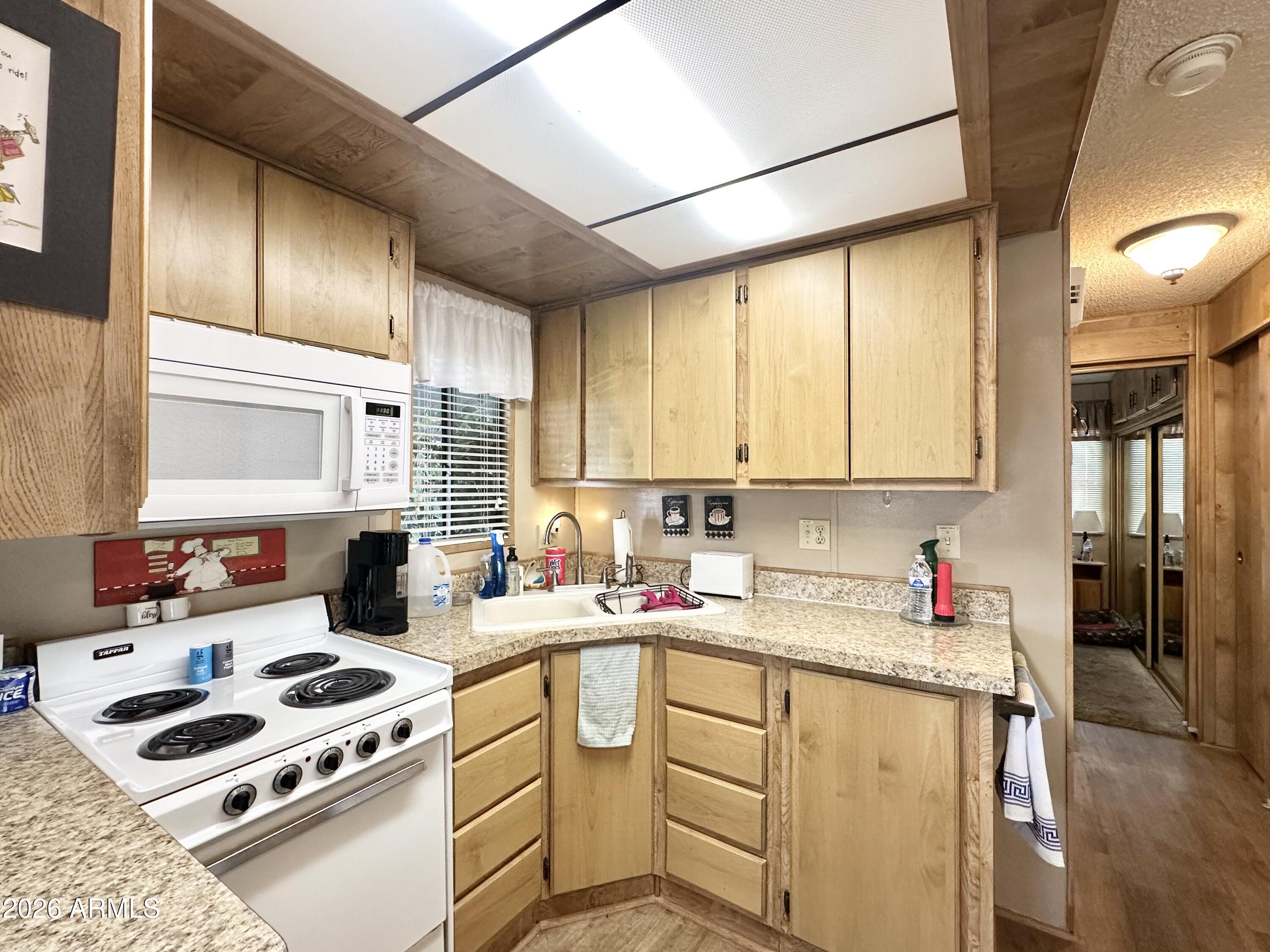 1015 South Prospectors Road Apache Junction, AZ 85119 - Photo 26 of 63 NICE CABINETS