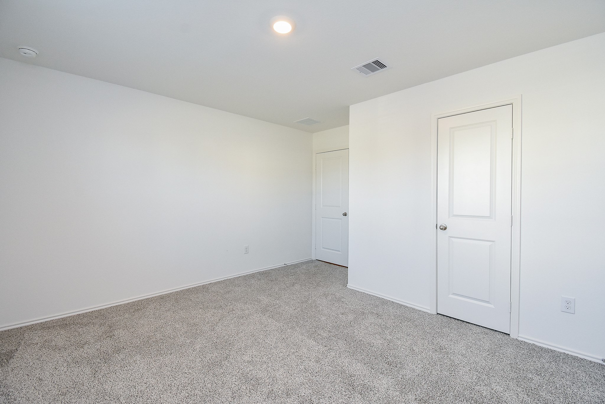 2827 Bur Lndg Lane Rosenberg, TX 77469 - Photo 5 of 20 a view of an empty room