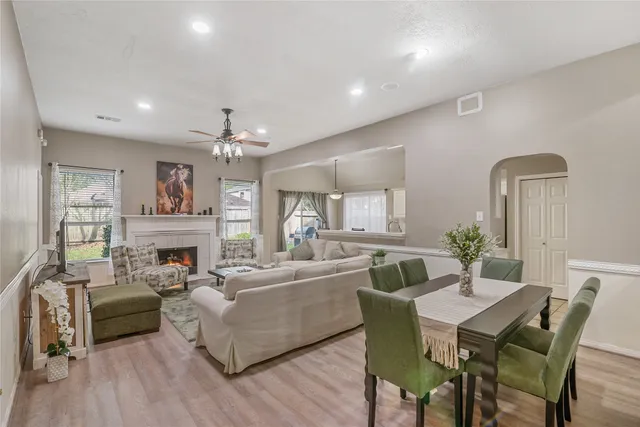 $2,200 | 31203 Baker Lake Drive, Spring, TX 77386