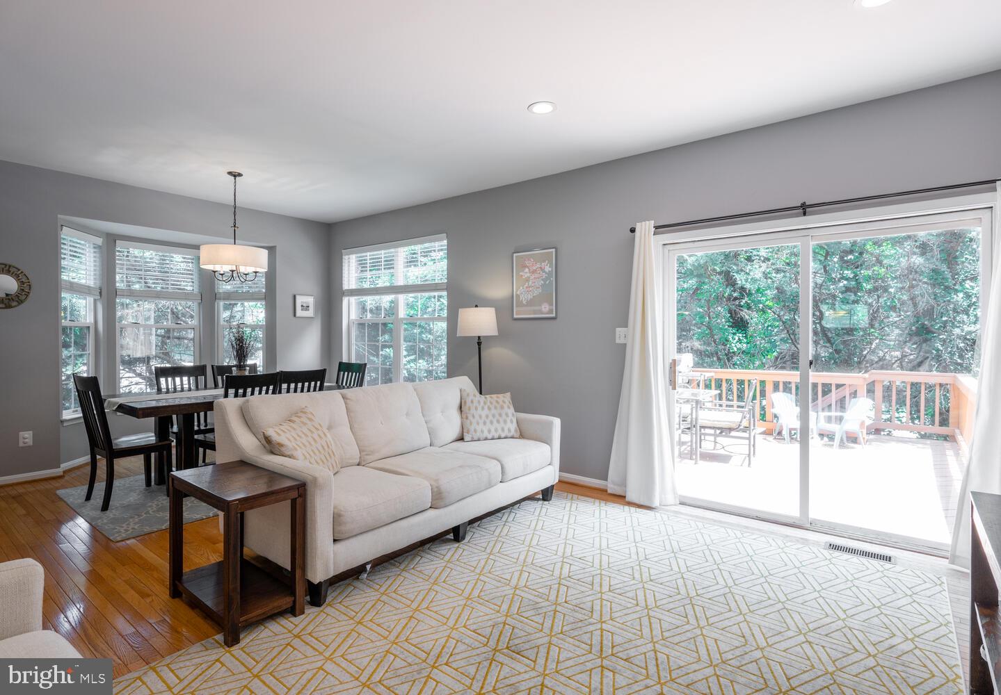 2801 Roesh Way Vienna, VA 22181 - Photo 3 of 32 Terrific Open Living Room with Sliding Glass Door