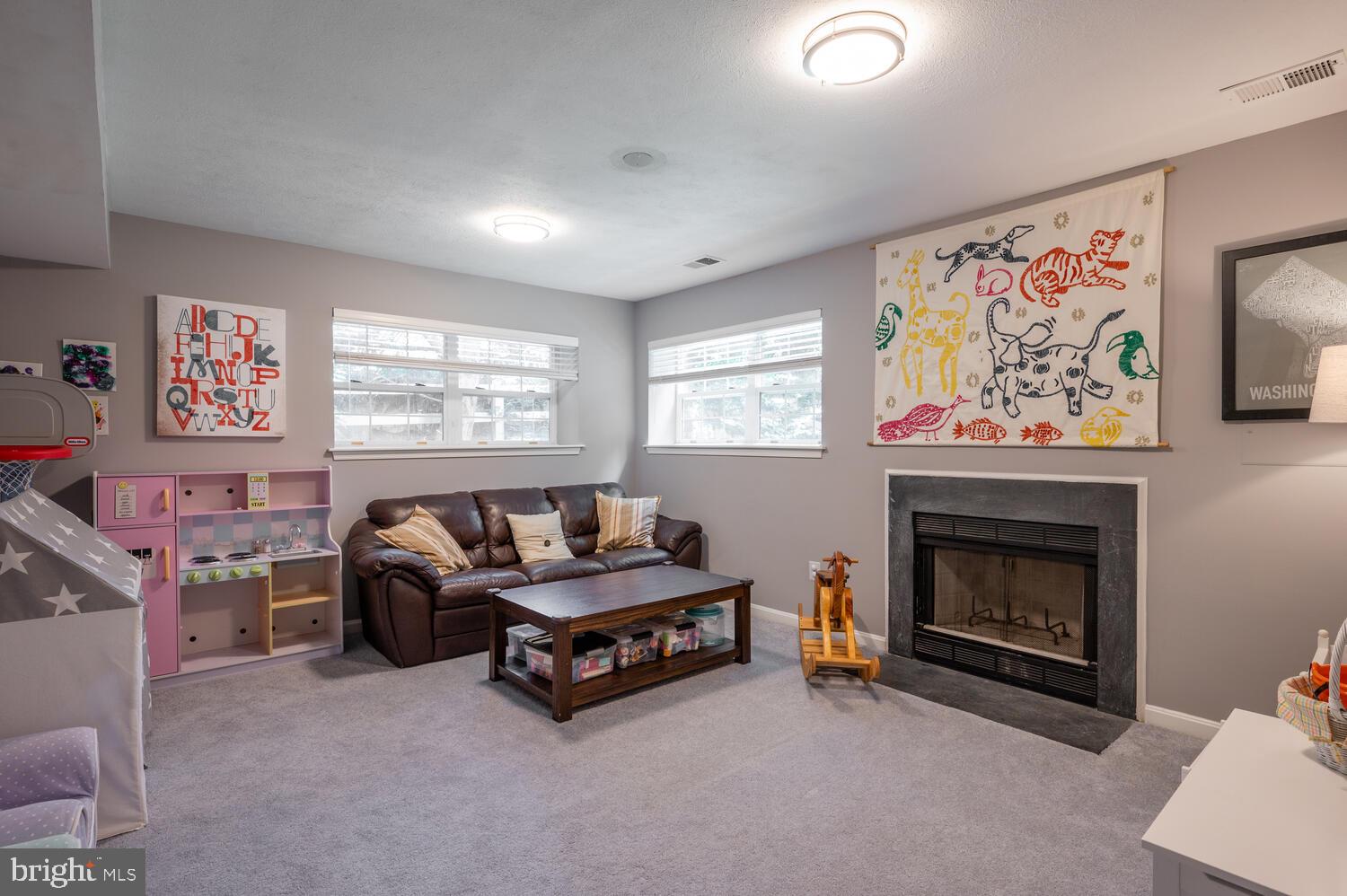2801 Roesh Way Vienna, VA 22181 - Photo 24 of 32 Recreation Room Filled with Windows