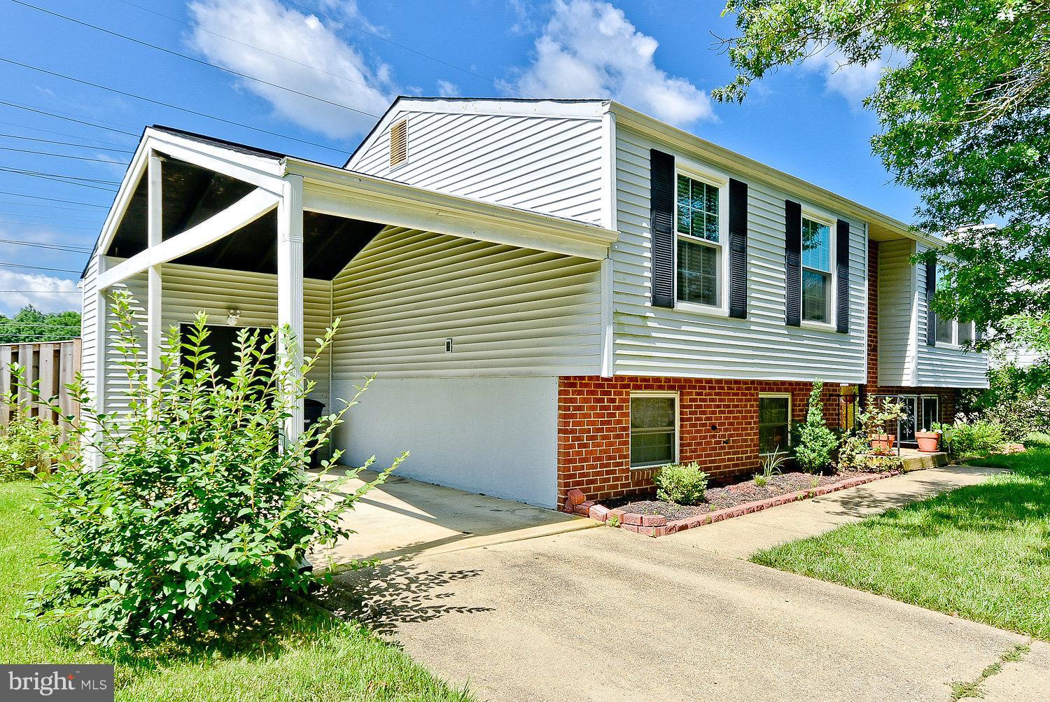 3728 Stonesboro Road Fort Washington, MD 20744 - Photo 3 of 26 Carport