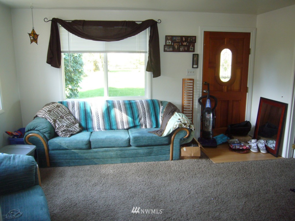 169 East Pole Road Lynden, WA 98264 - Photo 4 of 15 Gallery Image 4
