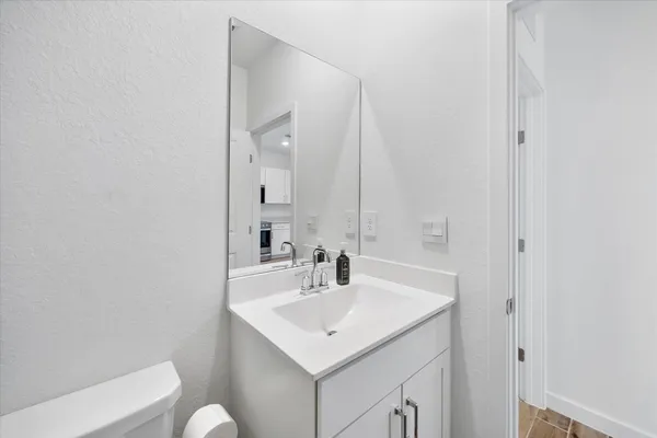 $4,300 | 713 Southeast 15th Avenue, Homestead, FL 33033