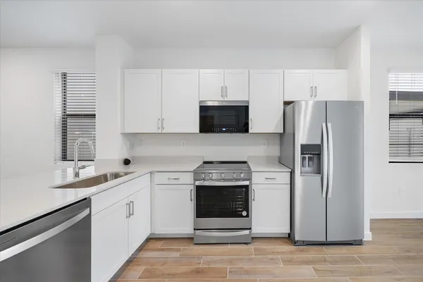 $4,300 | 713 Southeast 15th Avenue, Homestead, FL 33033