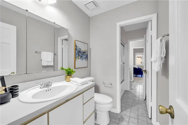 $2,000 | 3221 Clairmont N Northeast, Atlanta, GA 30329