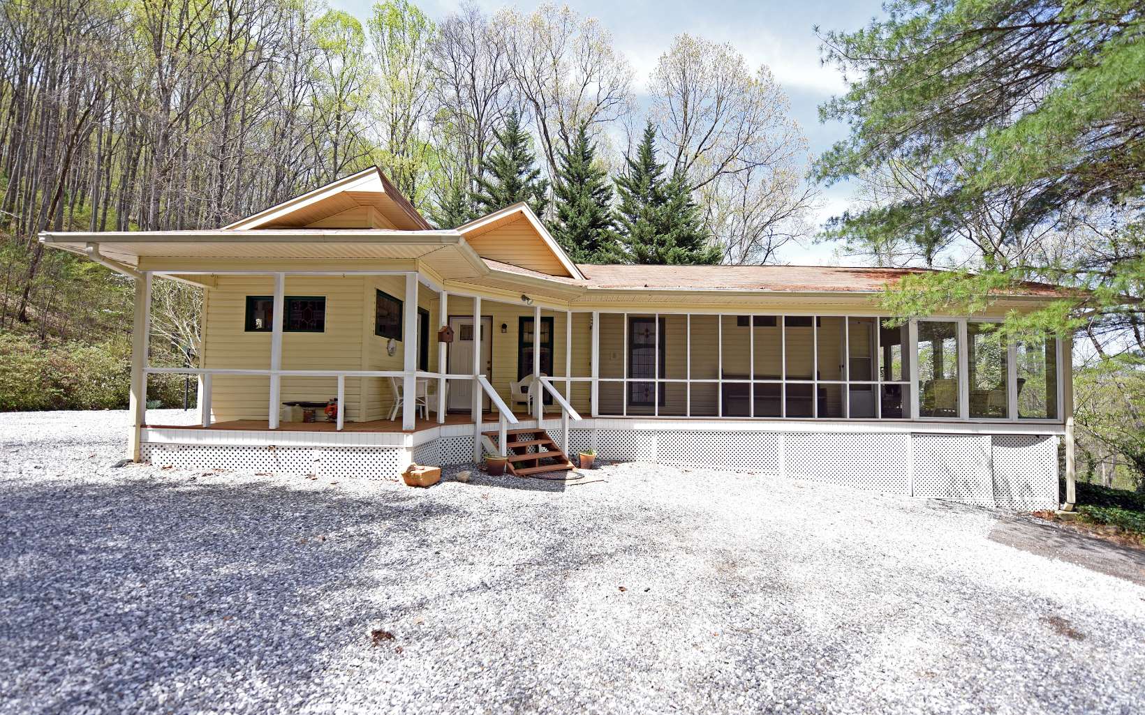 405 Hamilton Road Blairsville, GA 30512 - Photo 1 of 1 Main View