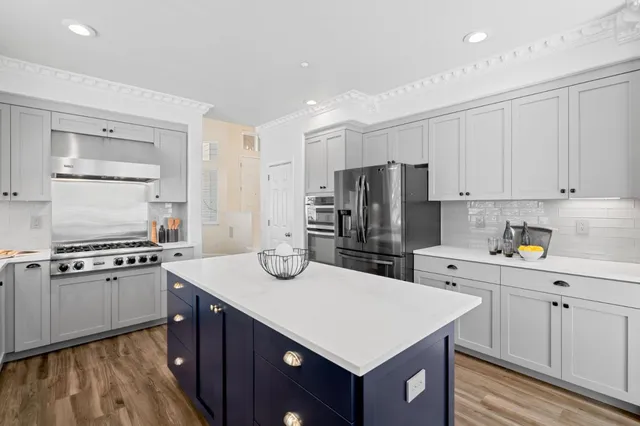 $1,668,000 | 165 Golden Eagle Lane, Brisbane, CA 94005