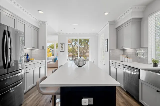 $1,668,000 | 165 Golden Eagle Lane, Brisbane, CA 94005