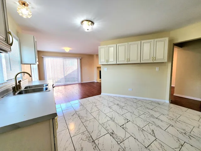 $199,999 | 9720 South Princeton Avenue, Chicago, IL 60628