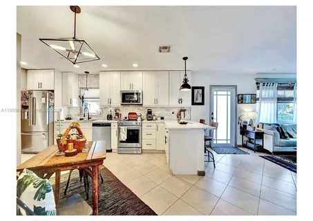 $630,000 | 381 Northeast 42nd Street, Oakland Park, FL 33334