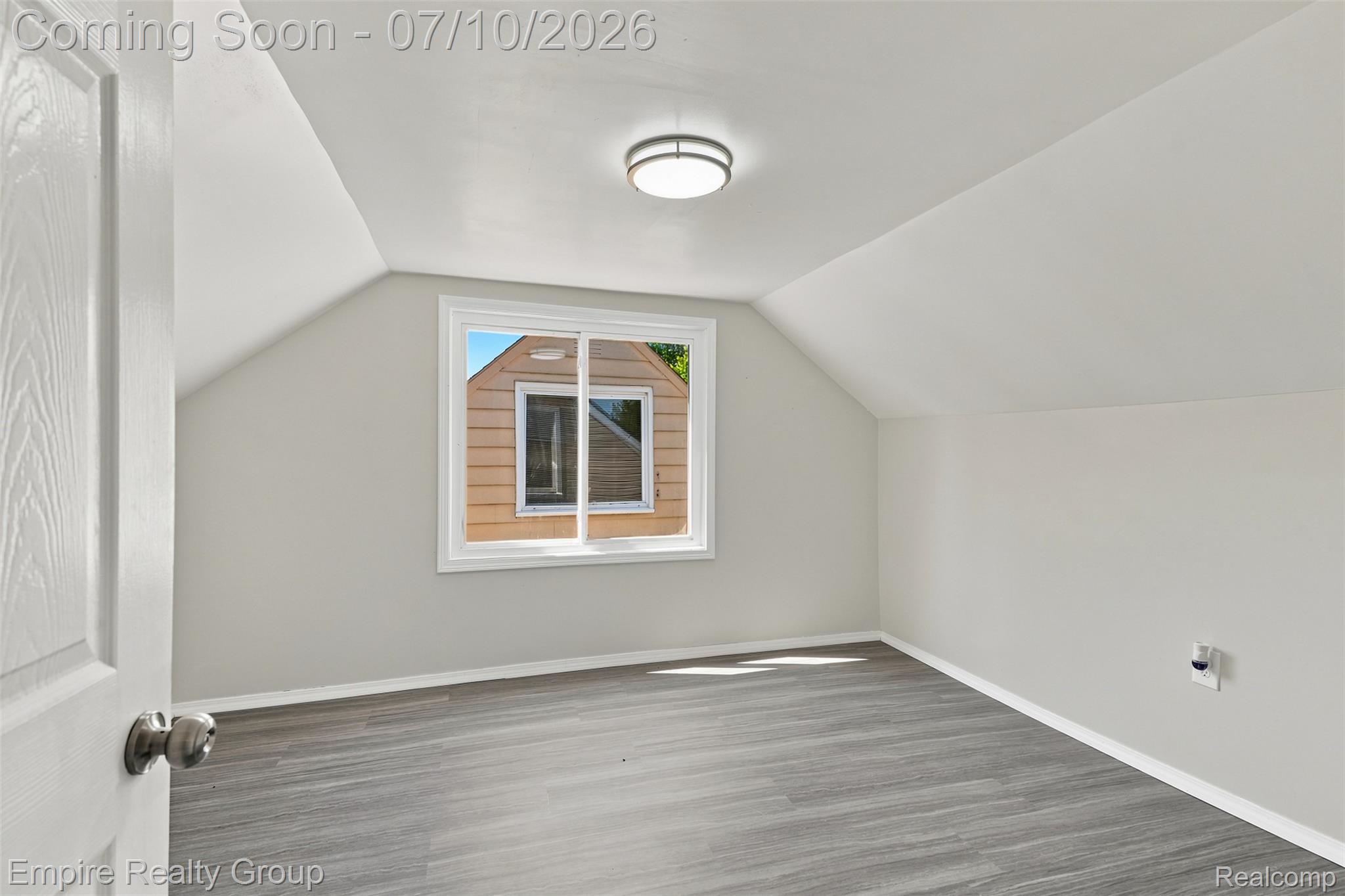 11696 Fielding Street Detroit, MI 48228 - Photo 15 of 21 069.jpg