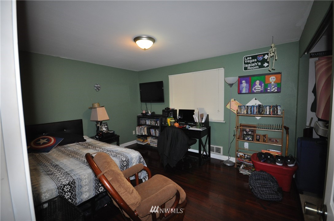 4397 Southeast Horstman Road Port Orchard, WA 98366 - Photo 7 of 21 Gallery Image 7