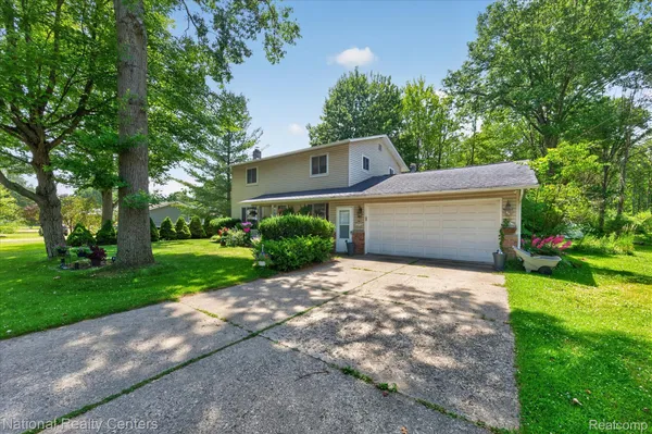 $324,900 | 9472 Lakepointe Boulevard, Algonac, MI 48001
