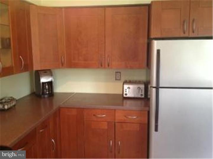 833 West Bells Mill Road Philadelphia, PA 19128 - Photo 7 of 22 Kitchen