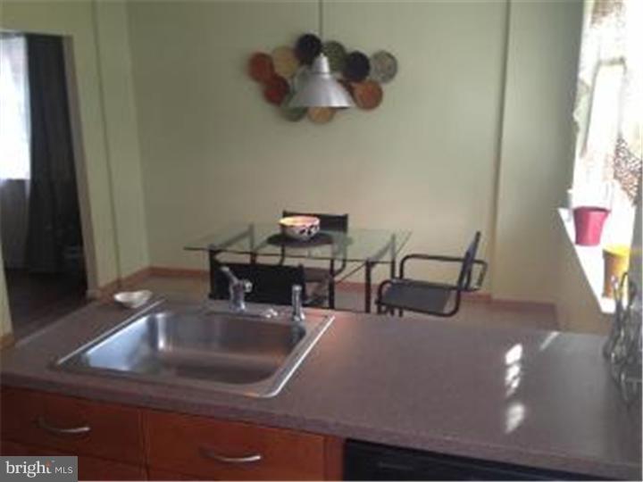 833 West Bells Mill Road Philadelphia, PA 19128 - Photo 9 of 22 Kitchen