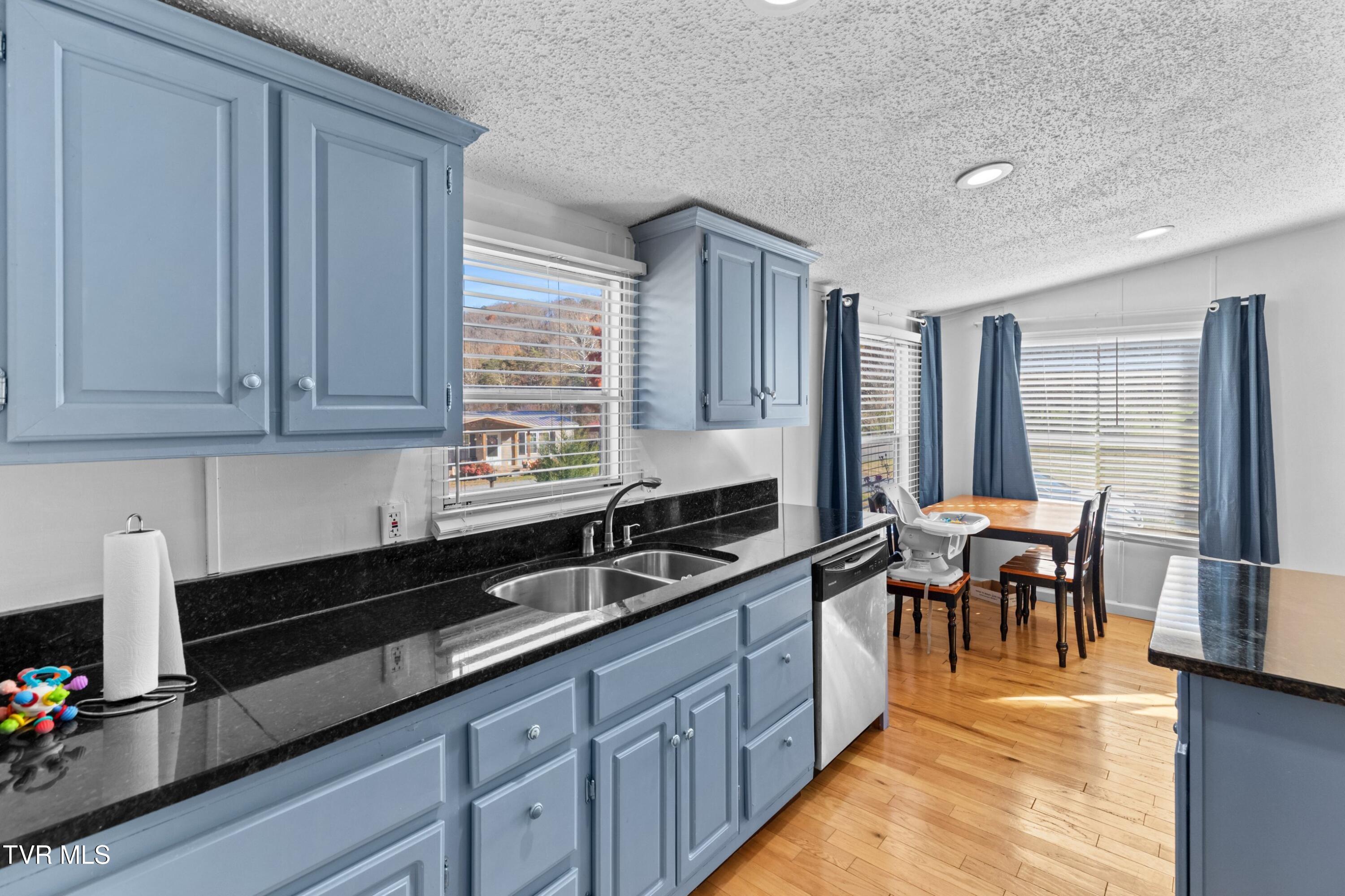 921 Rocky Summit Road Bean Station, TN 37708 - Photo 24 of 34 024-921RockySummitRoad-BeanStation-TN-37