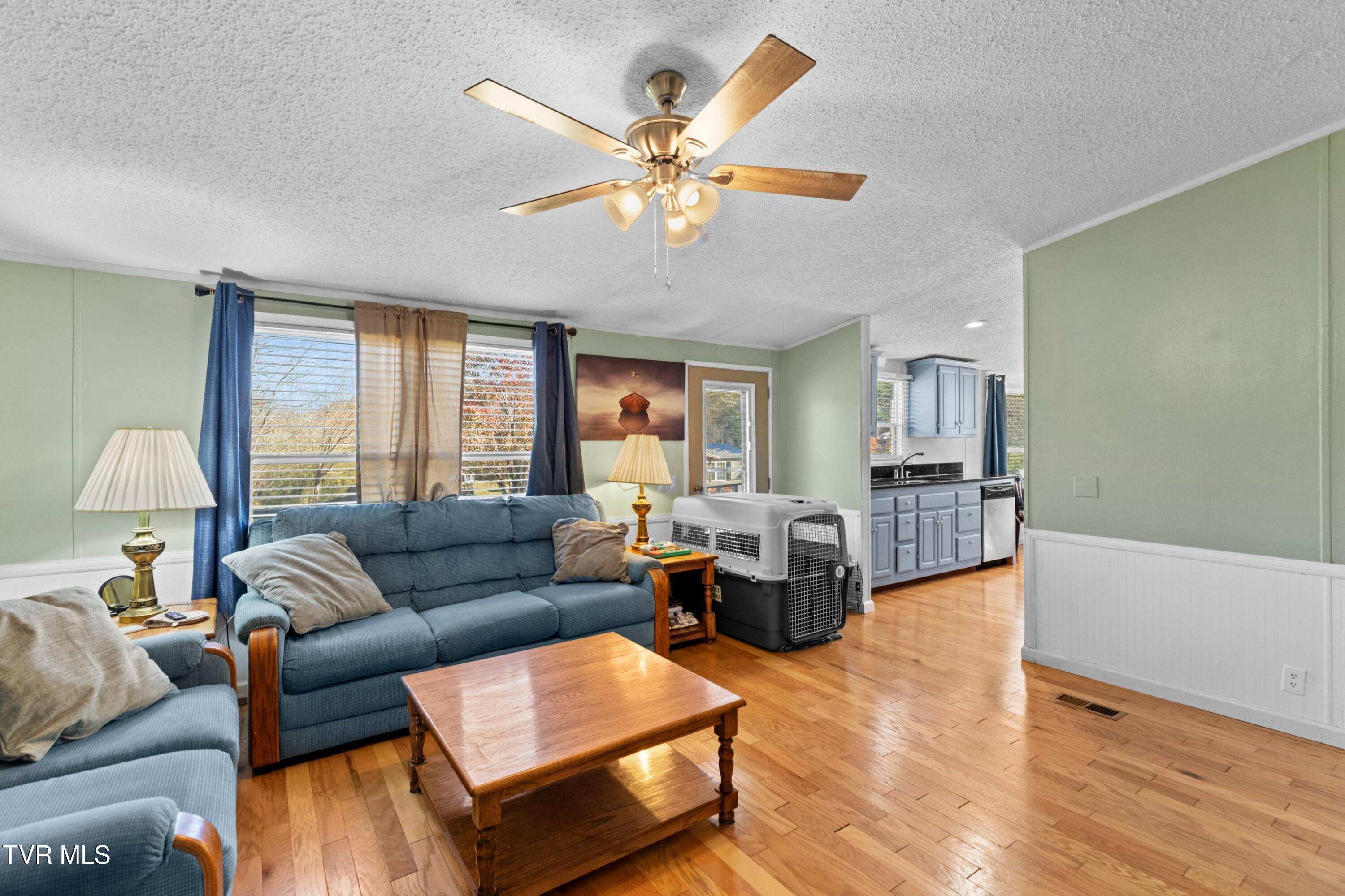 921 Rocky Summit Road Bean Station, TN 37708 - Photo 8 of 34 008-921RockySummitRoad-BeanStation-TN-37