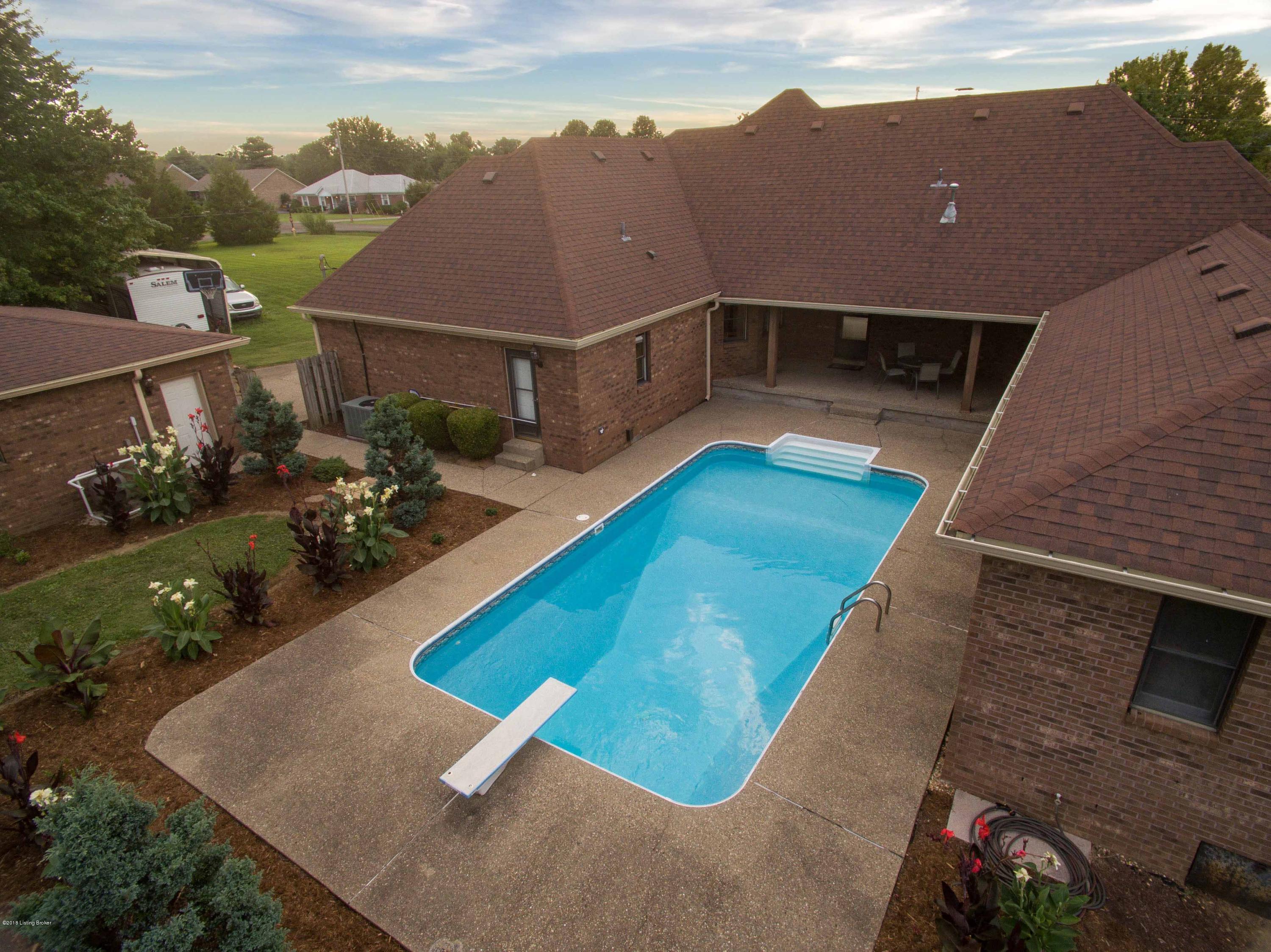 240 Travis Road Shepherdsville, KY 40165 - Photo 21 of 59 16
