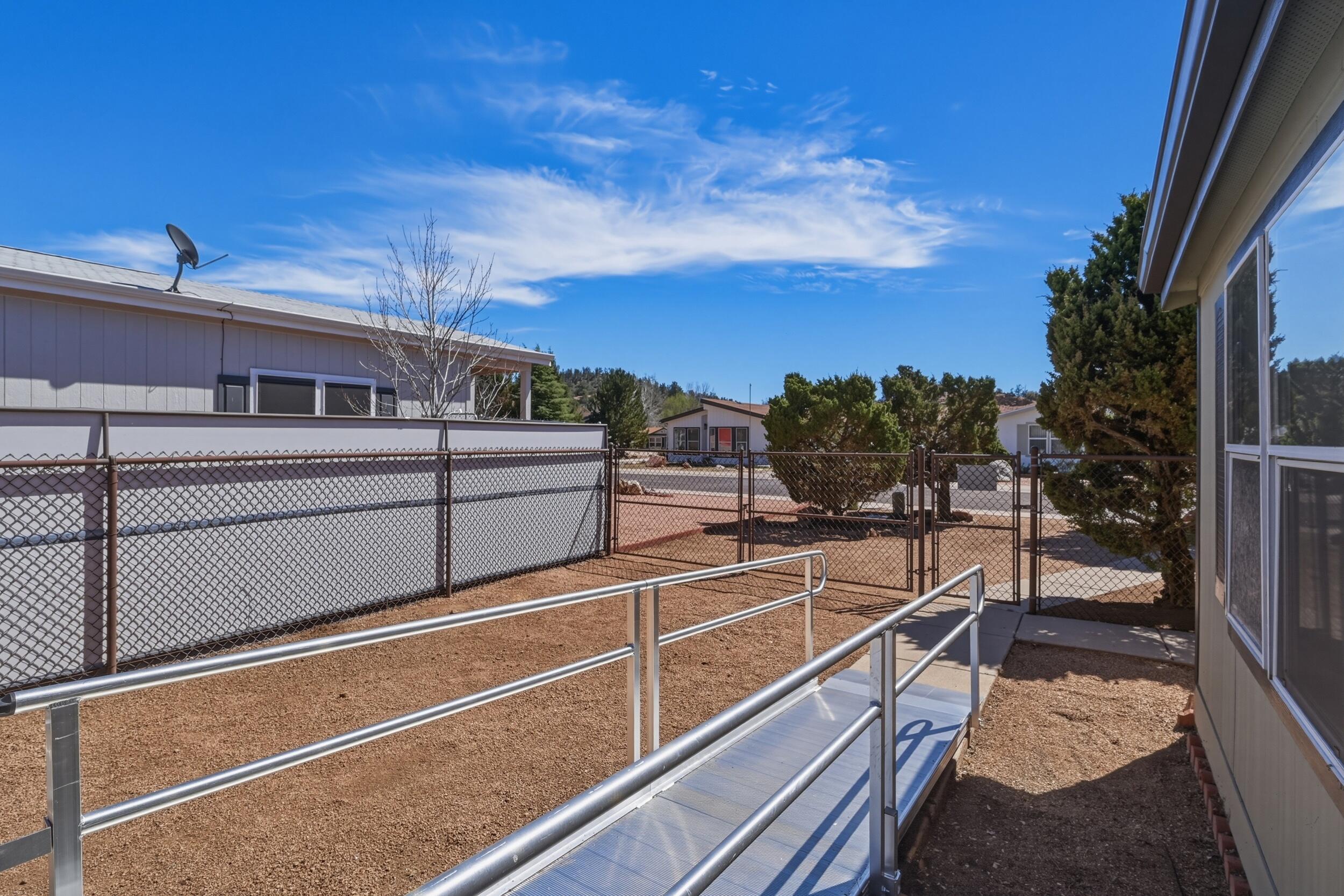 312 East Cedar Milll Road Star Valley, AZ 85541 - Photo 8 of 27 a view of a terrace with chairs