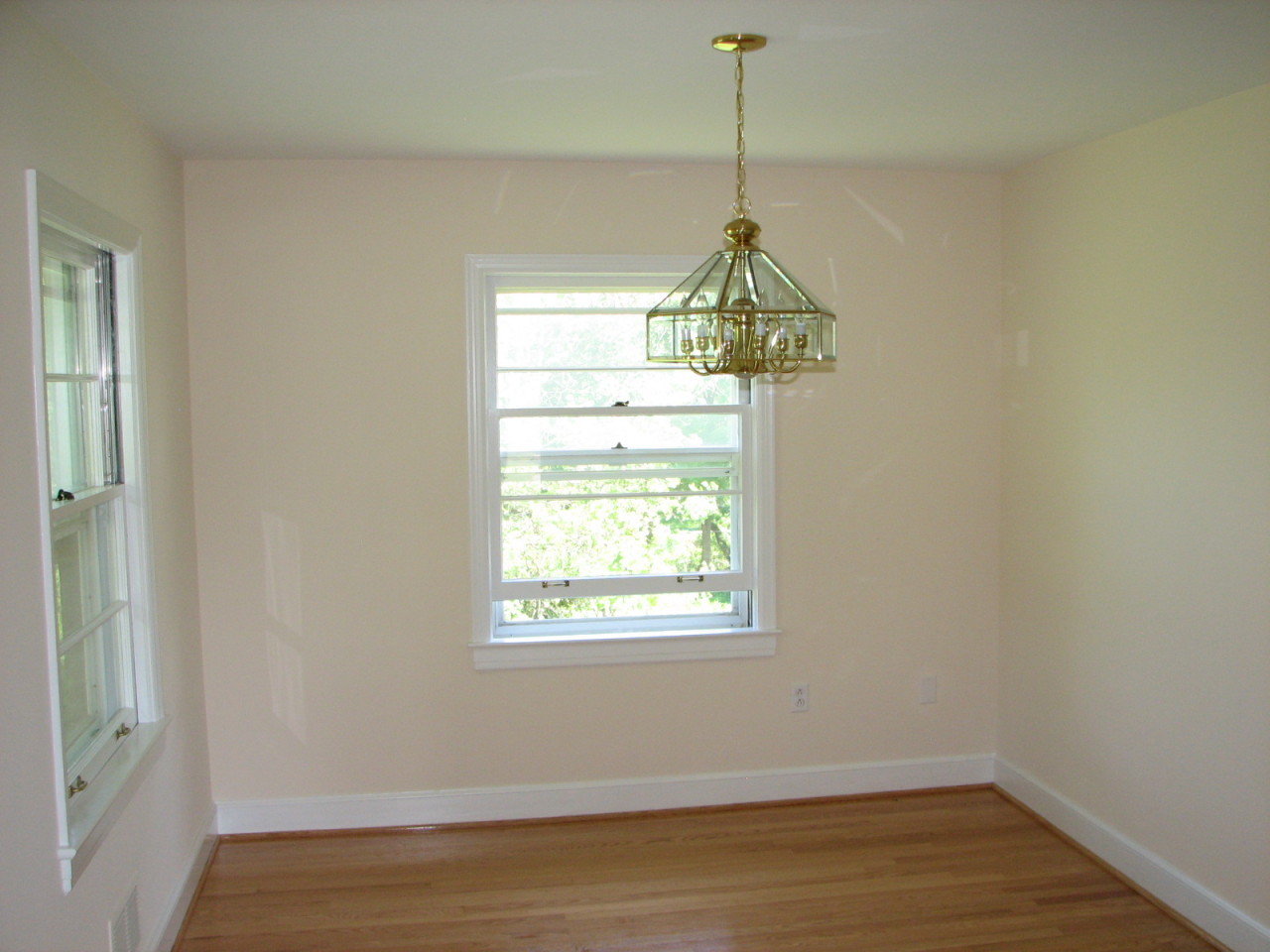 3802 Darlington Road Southwest Roanoke, VA 24018 - Photo 18 of 27 dining1