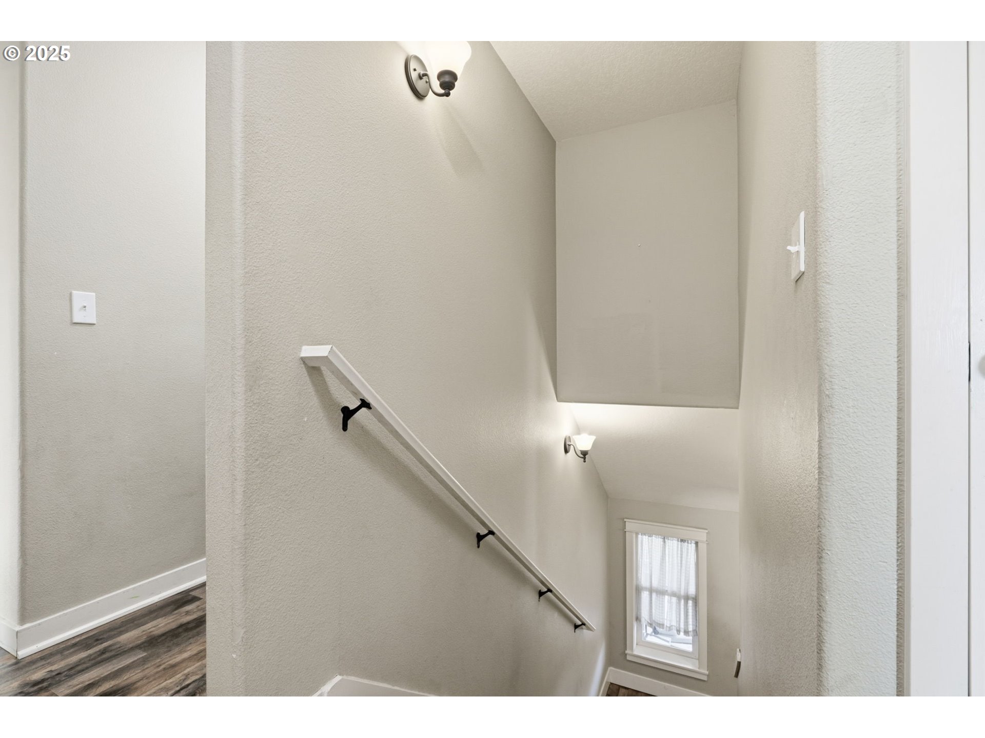 967 East 16th Street Lafayette, OR 97127 - Photo 15 of 27