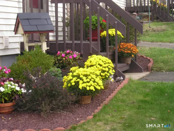 $260,000 | 153 Sterling Village, Unit 153, Meriden, CT 06450