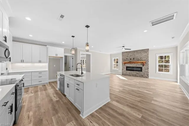 $480,000 | 9131 Foxlair Drive, Kernersville, NC 27284