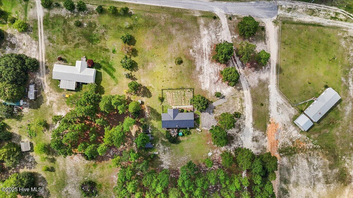 118 Amanda Lane Rockingham, NC 28379 - Photo 10 of 26 15-dji_fly_20250821_103458_0195_17558291