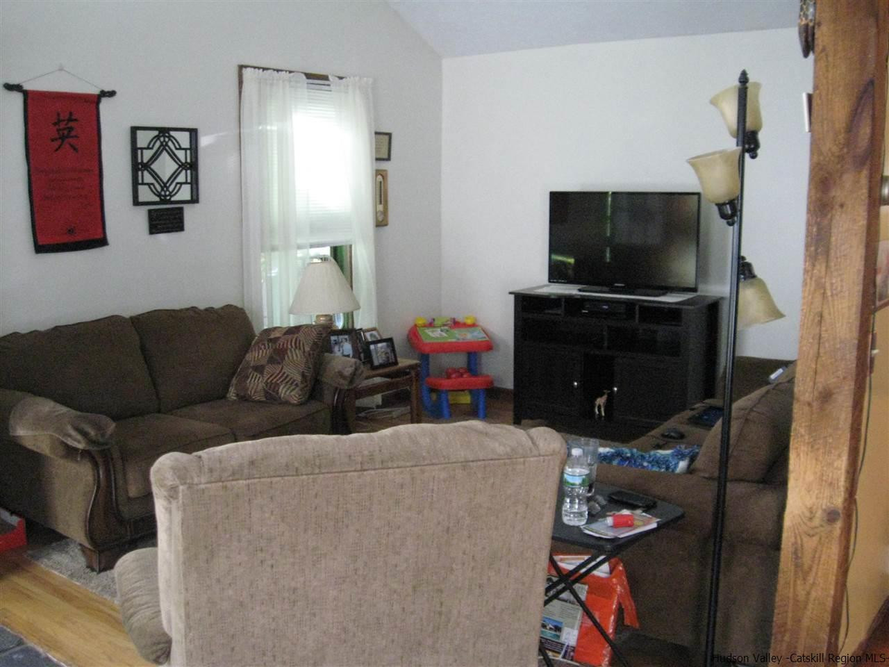 69 Mountain Road Shokan, NY 12481 - Photo 3 of 9 Photo 3
