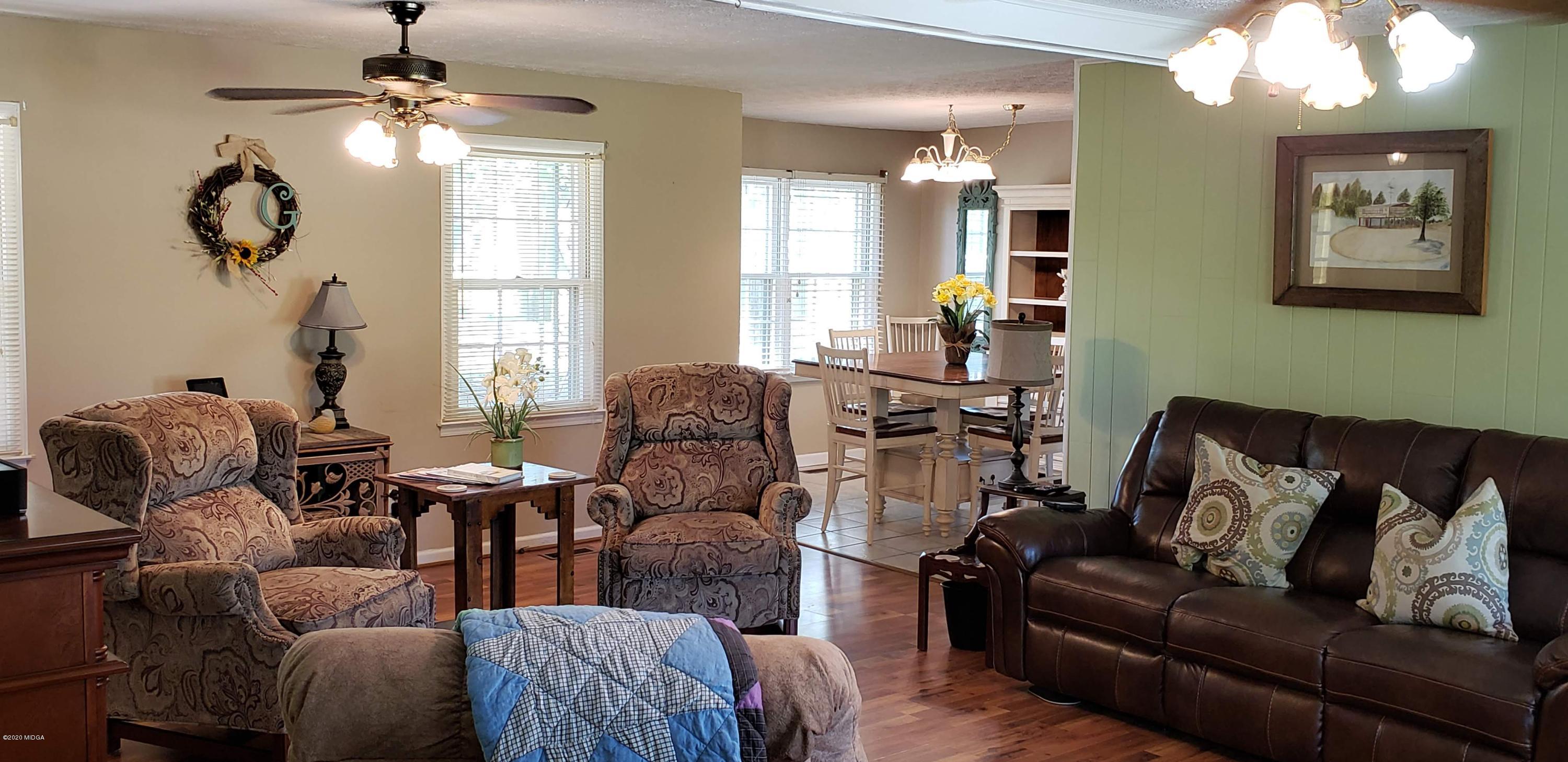 709 Dunbar Road Warner Robins, GA 31093 - Photo 7 of 39 20200328_124119
