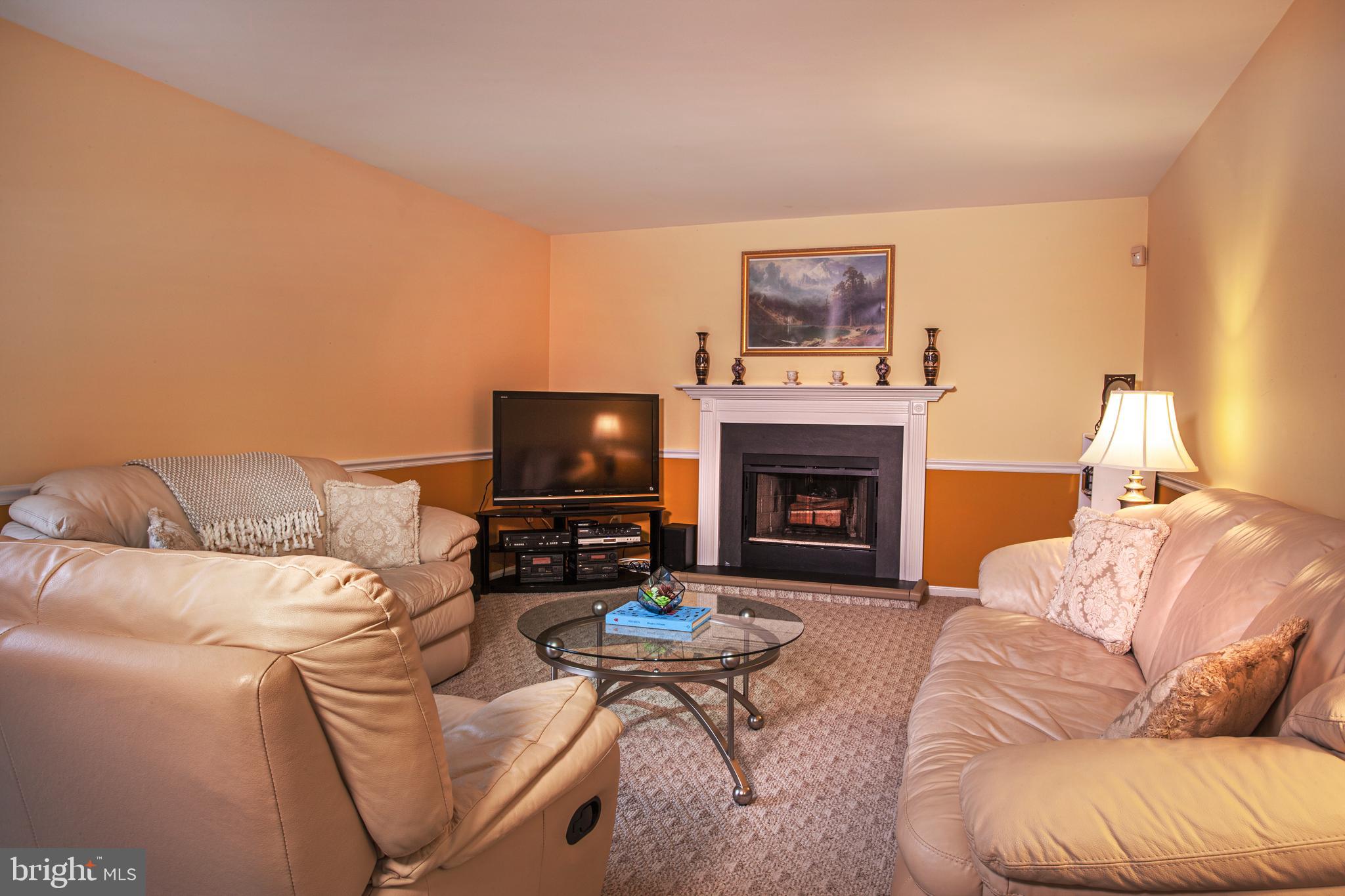 2951 Appledale Road Audubon, PA 19403 - Photo 21 of 36 Living Room