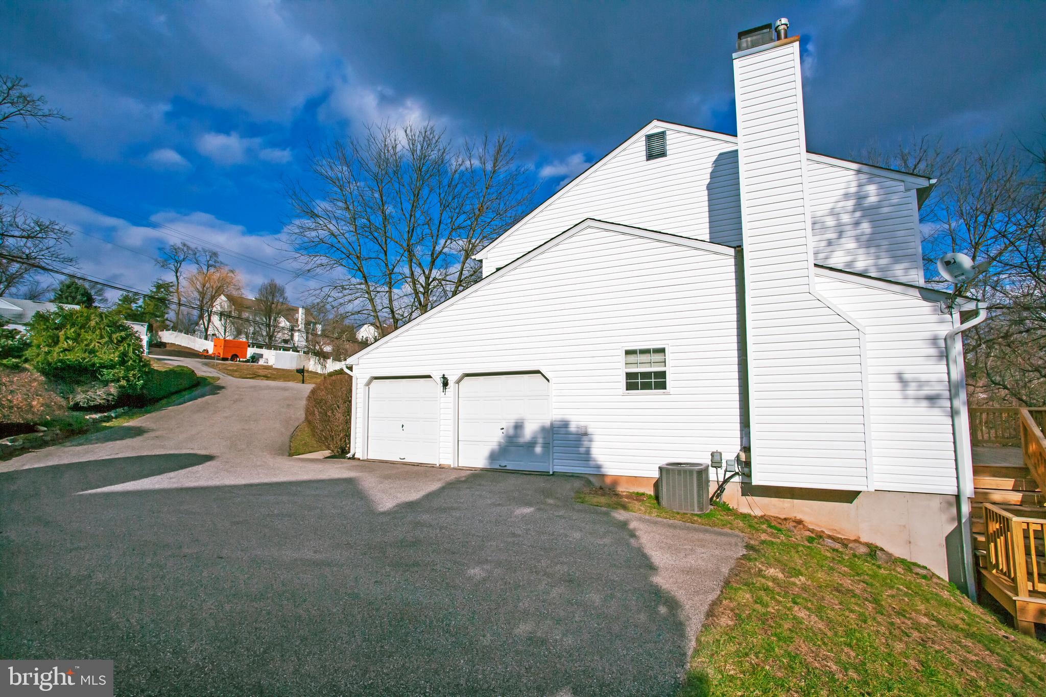 2951 Appledale Road Audubon, PA 19403 - Photo 6 of 36