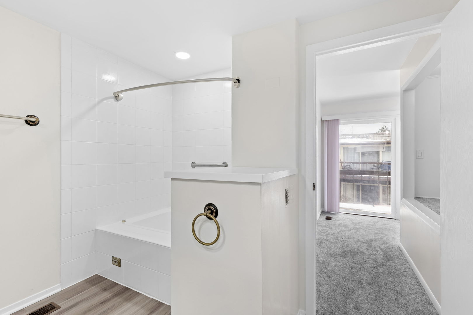 1571 Winnetka Road Glenview, IL 60025 - Photo 14 of 19