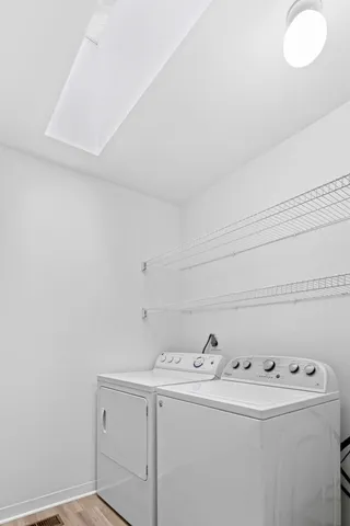 $449,500 | 1571 Winnetka Road, Glenview, IL 60025