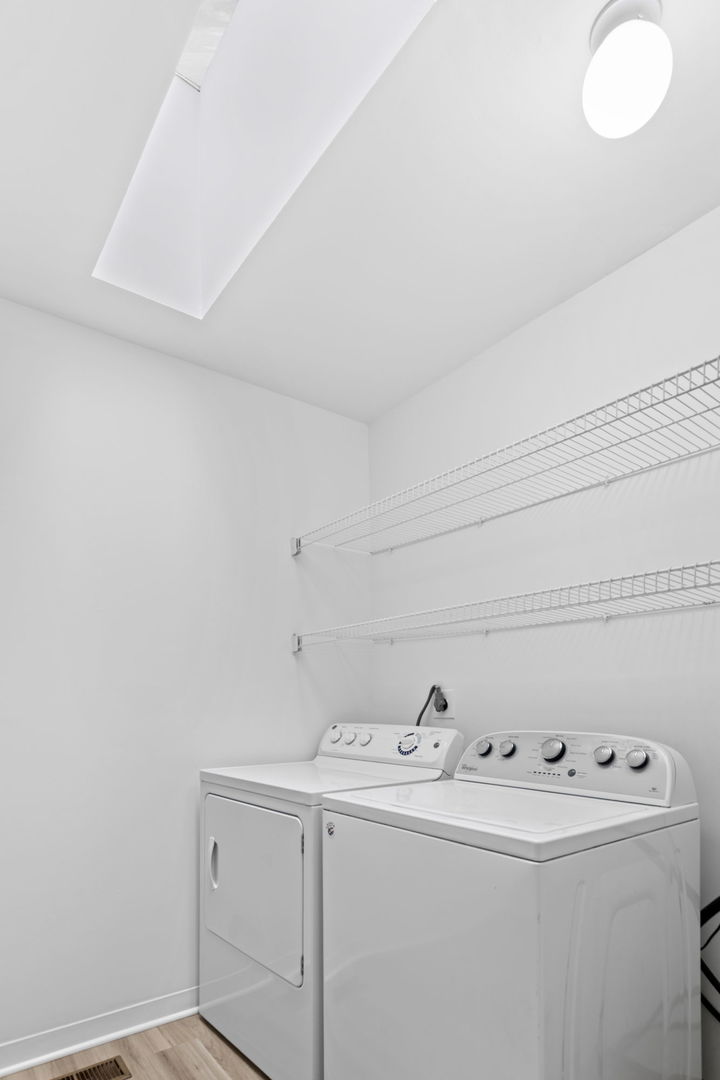 1571 Winnetka Road Glenview, IL 60025 - Photo 15 of 19