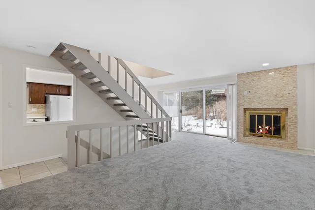 $449,500 | 1571 Winnetka Road, Glenview, IL 60025