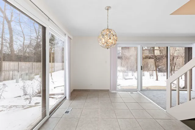 $449,500 | 1571 Winnetka Road, Glenview, IL 60025